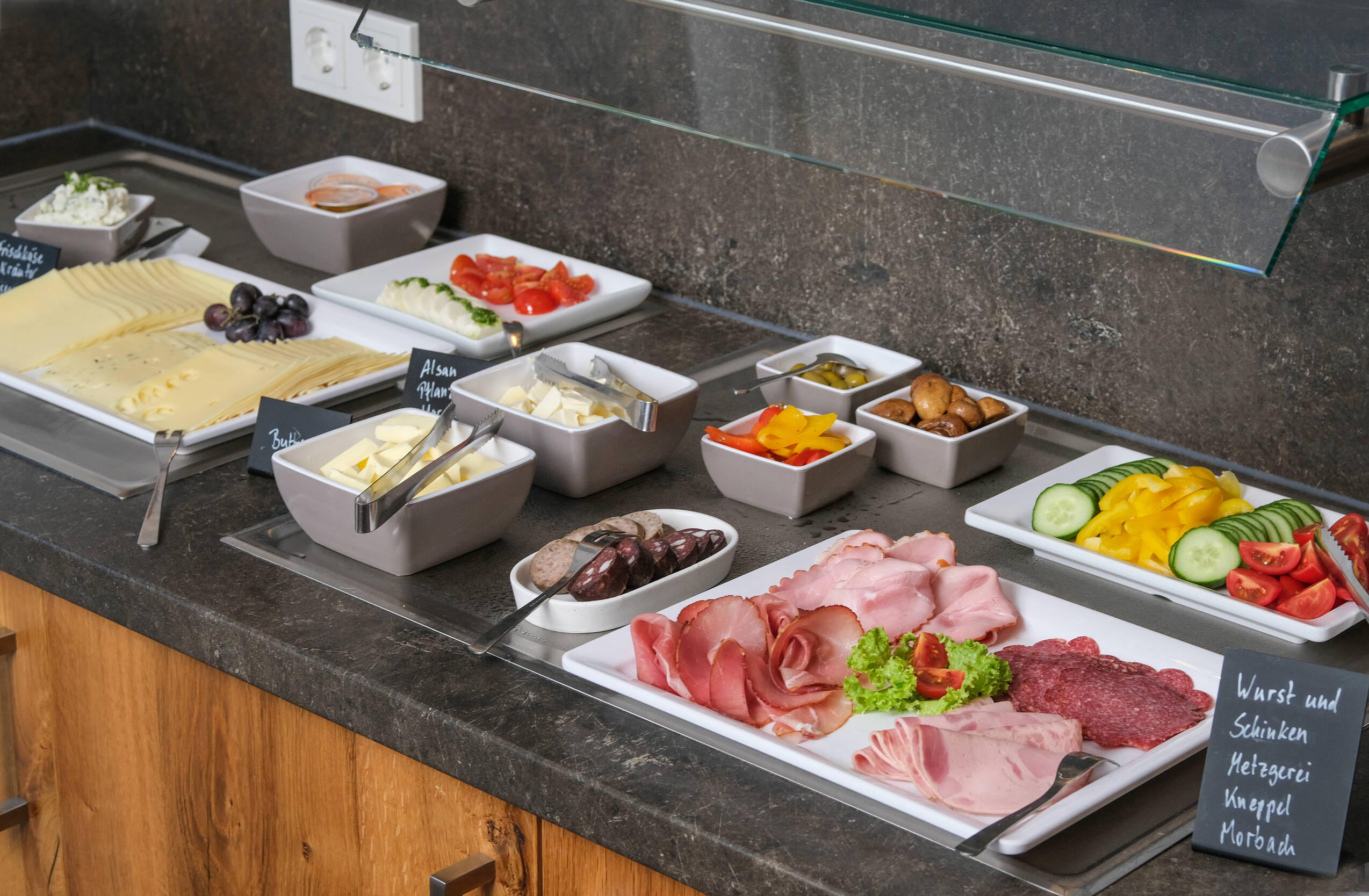 Fruehstueck buffet 2